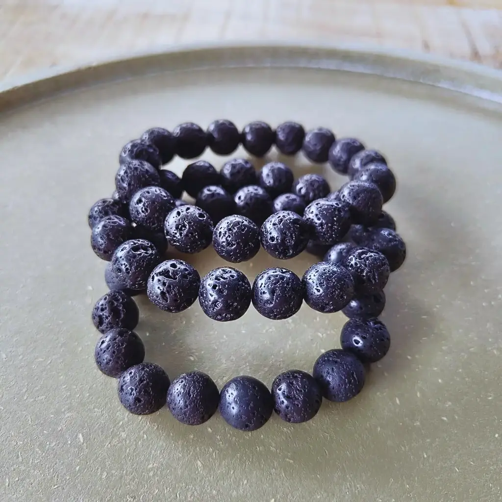 Lavasteen armband 12mm